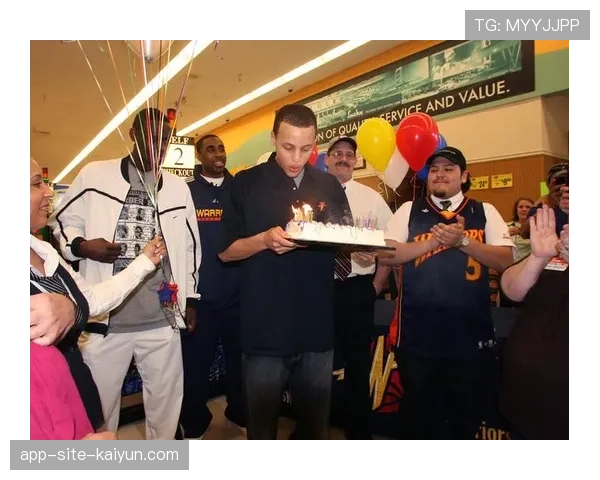 斯蒂芬·库里全球影响力成勇士商业帝国核心资产 斯蒂芬·库里全球影响力成勇士商业帝国核心资产