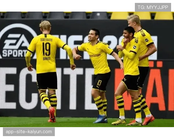 多特主场4比0大胜弗赖堡 终结联赛两连败颓势